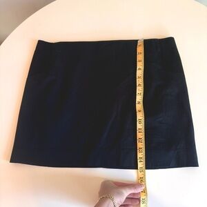BCBG MaxAzria Black Mini Skirt Size Medium Zip Back